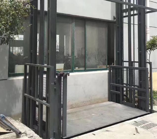 包头导轨式施工升降机助力民生工程提速增效